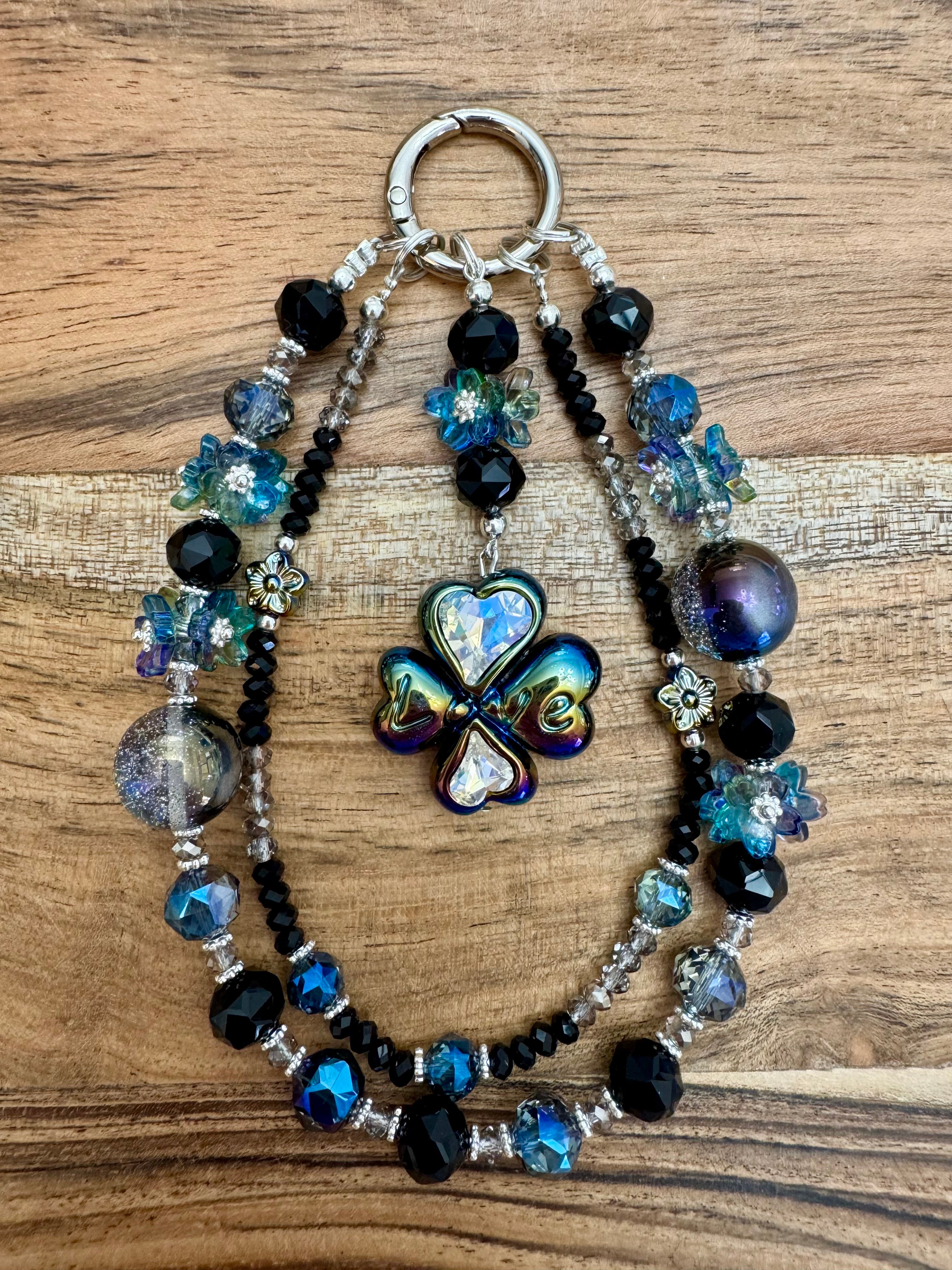 Love Clover Phone Chain